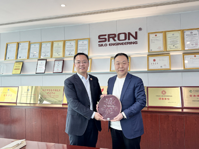 Leaders from Tsinghua EMBA Henan Alumni Association Visit SRON Company for Inspection and Guidance